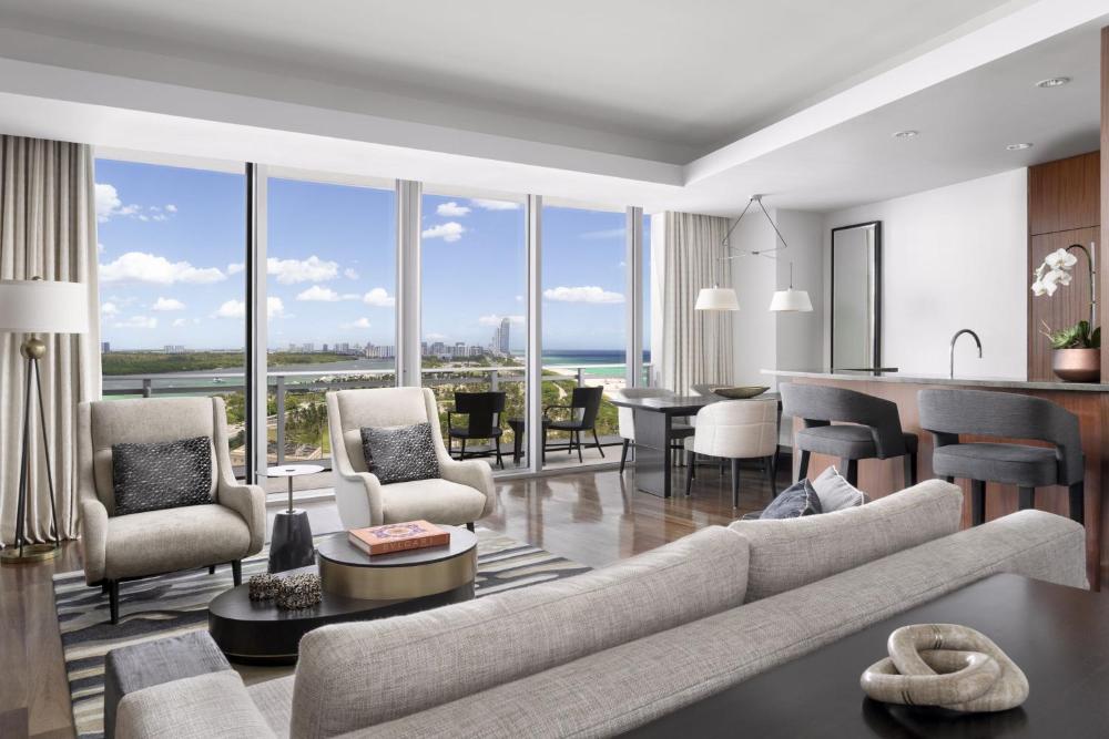 Coastline View 2 Bedroom Suite, Bedroom 1: 1 King, Bedroom 2: 1 King interior